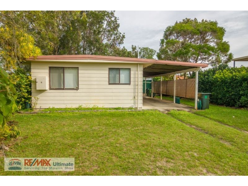 18 Trevor Street, Beachmere QLD 4510