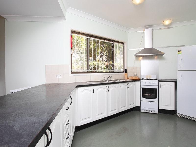 381 Bishop Road, Beachmere QLD 4510