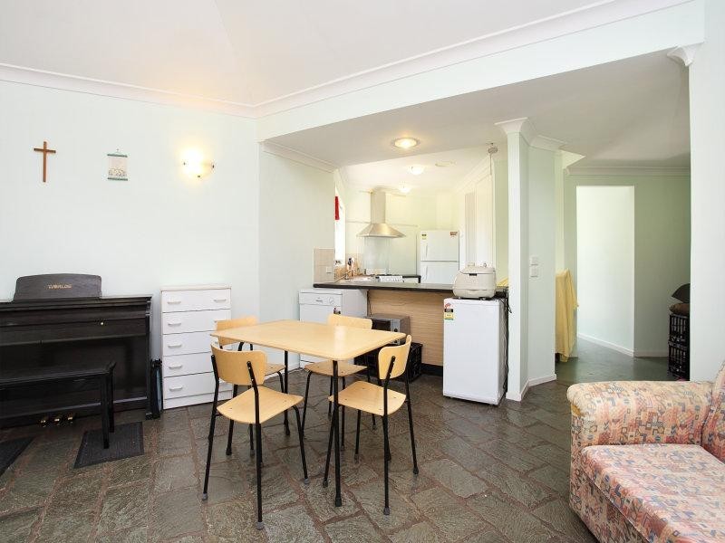 381 Bishop Road, Beachmere QLD 4510