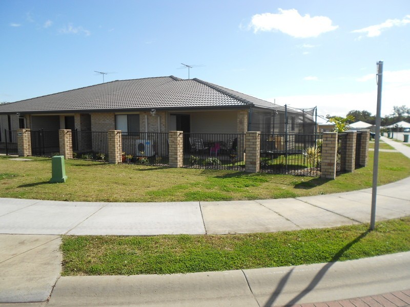 2/190 Male Road, Caboolture QLD 4510