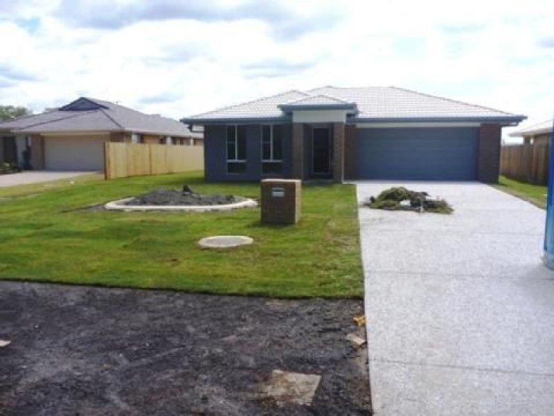 8 Feather Court, Morayfield QLD 4506