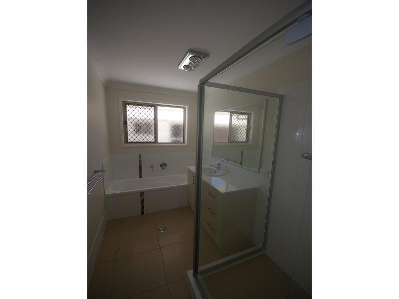 12 Second Ave, Beachmere QLD 4510