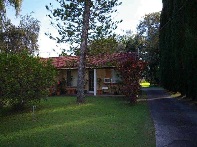 62-64 Coronation Avenue, Beachmere QLD 4510