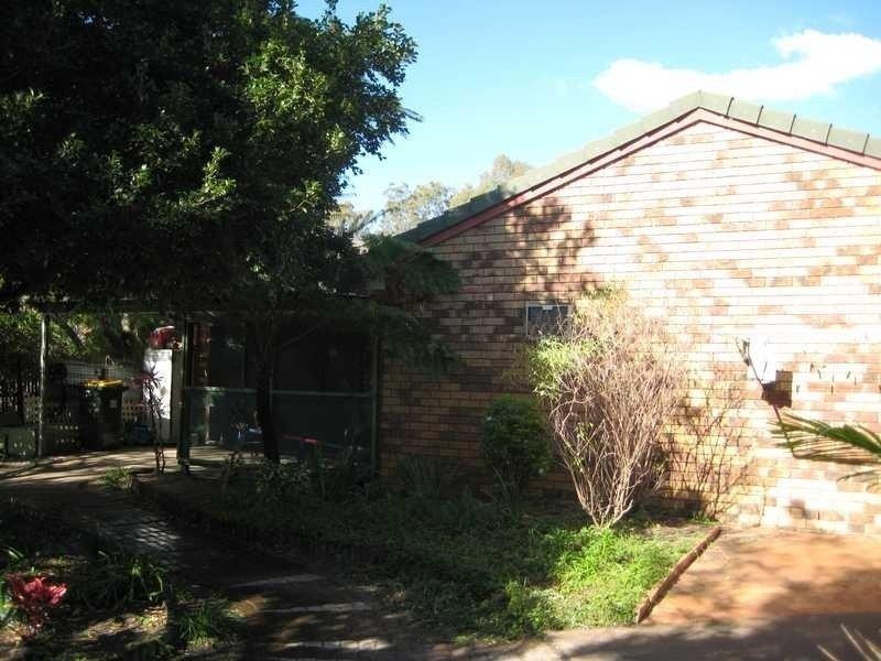 12 James Road, Beachmere QLD 4510