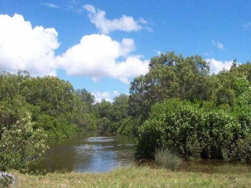 555 Beachmere Road, Beachmere QLD 4510