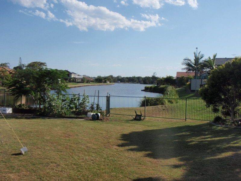 20/56 Biggs Ave, Beachmere QLD 4510