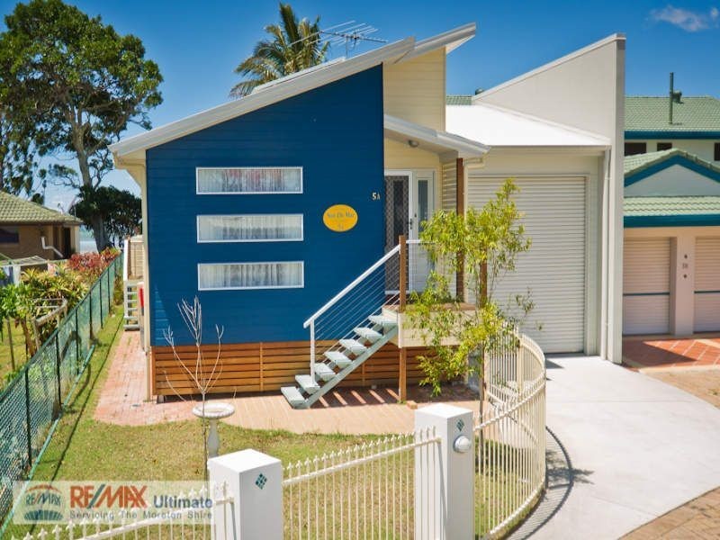 5A Biggs Avenue, Beachmere QLD 4510
