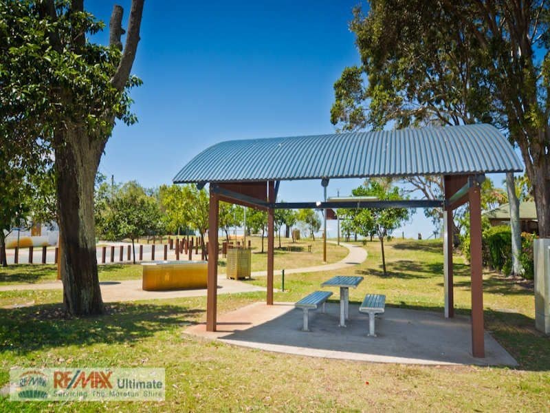 5A Biggs Avenue, Beachmere QLD 4510