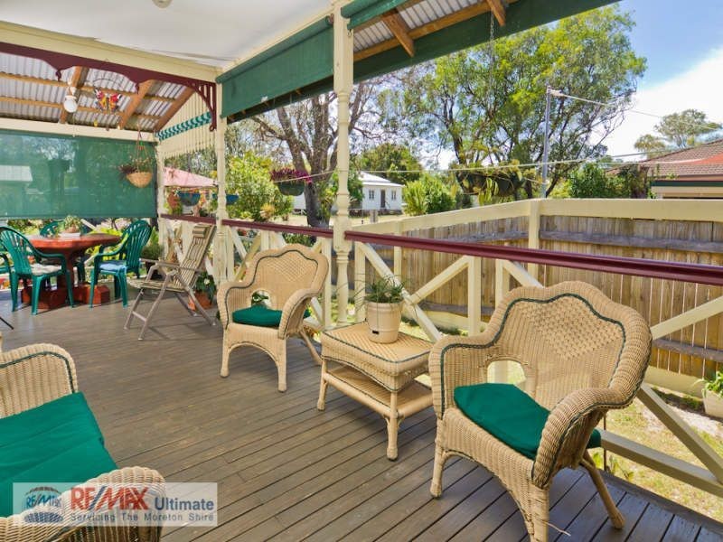 6 Elizabeth St, Beachmere QLD 4510