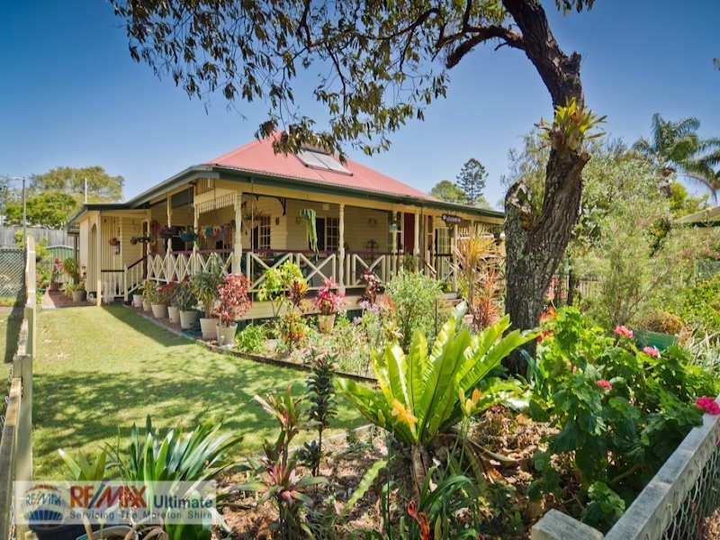 6 Elizabeth St, Beachmere QLD 4510