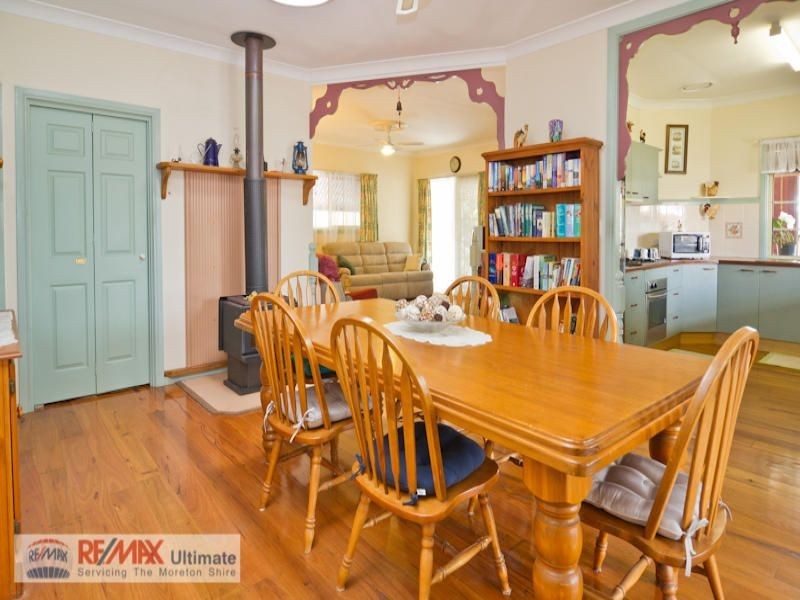 6 Elizabeth St, Beachmere QLD 4510