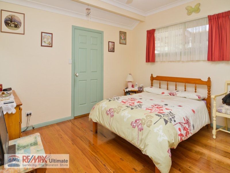 6 Elizabeth St, Beachmere QLD 4510