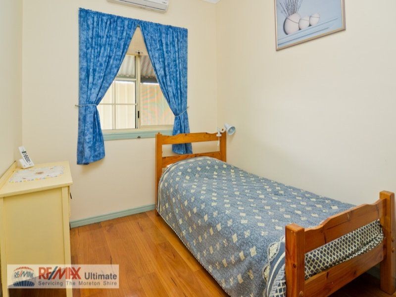 6 Elizabeth St, Beachmere QLD 4510