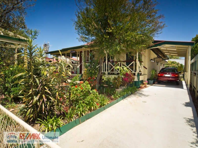 6 Elizabeth St, Beachmere QLD 4510