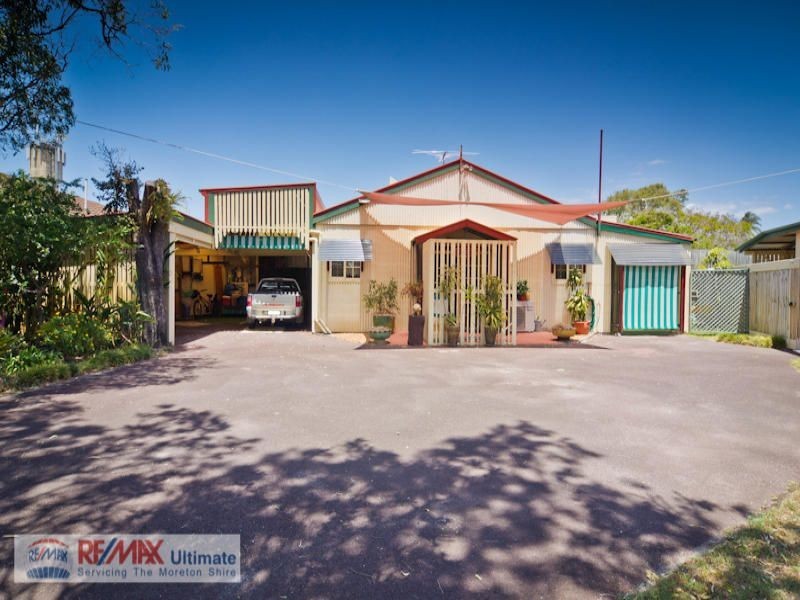 6 Elizabeth St, Beachmere QLD 4510