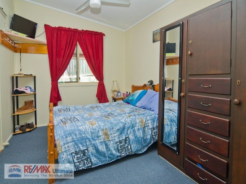 6 Elizabeth St, Beachmere QLD 4510