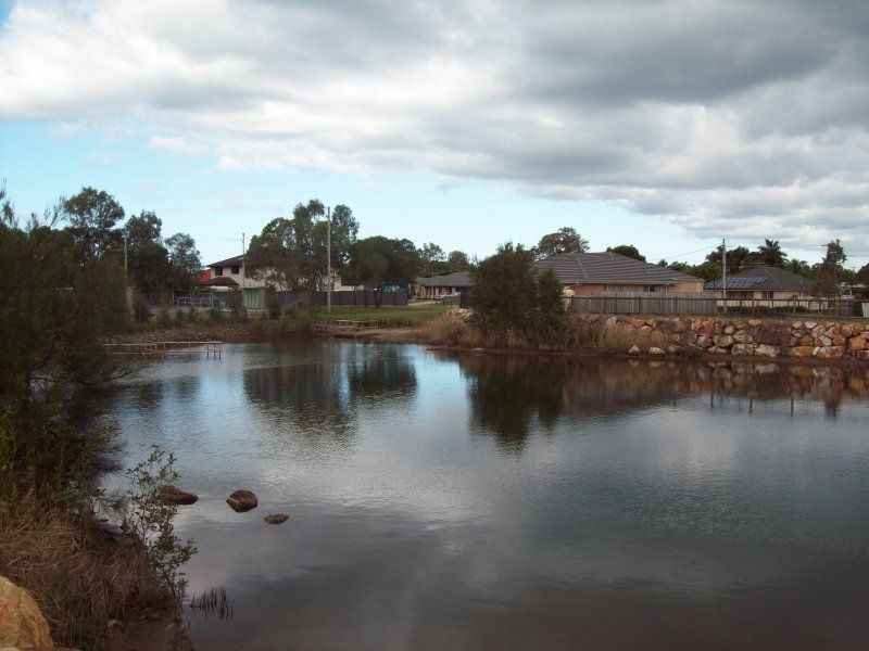 27 Adam Street, Beachmere QLD 4510