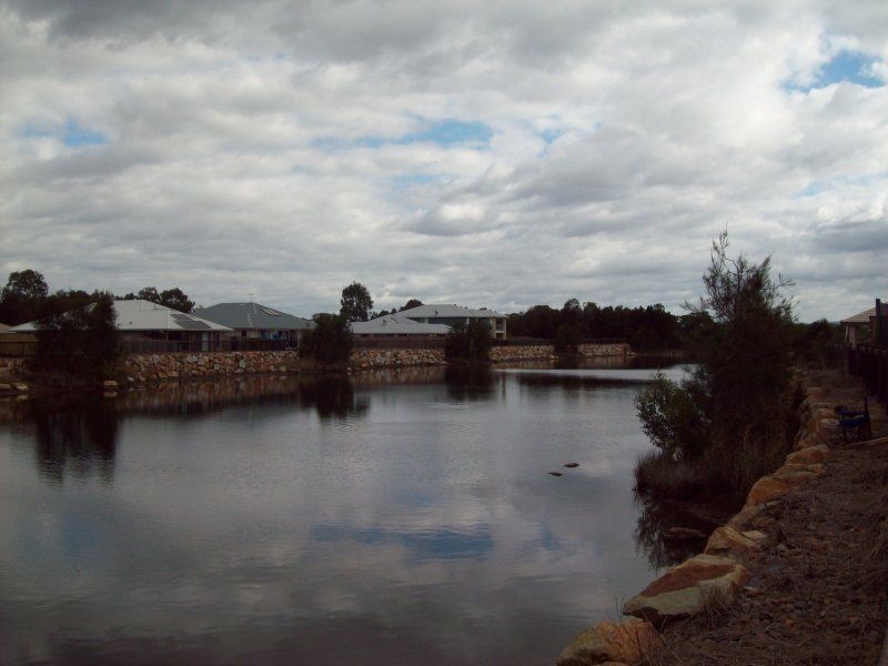 27 Adam Street, Beachmere QLD 4510