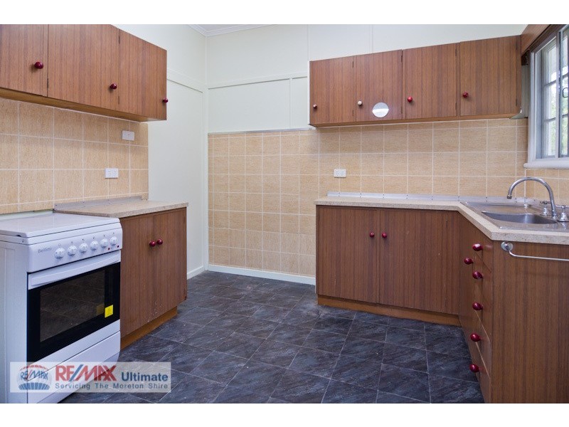 19 Patrick Street, Beachmere QLD 4510