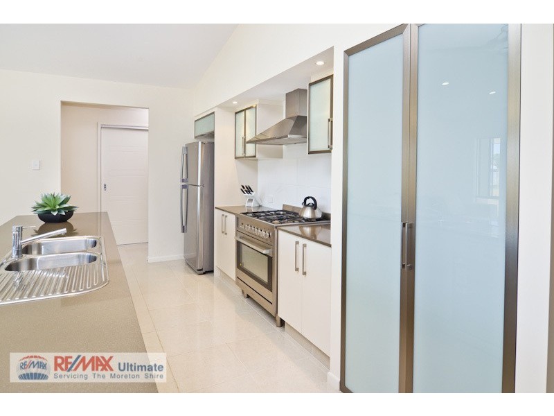 10 Cavanagh Place, Ningi QLD 4511