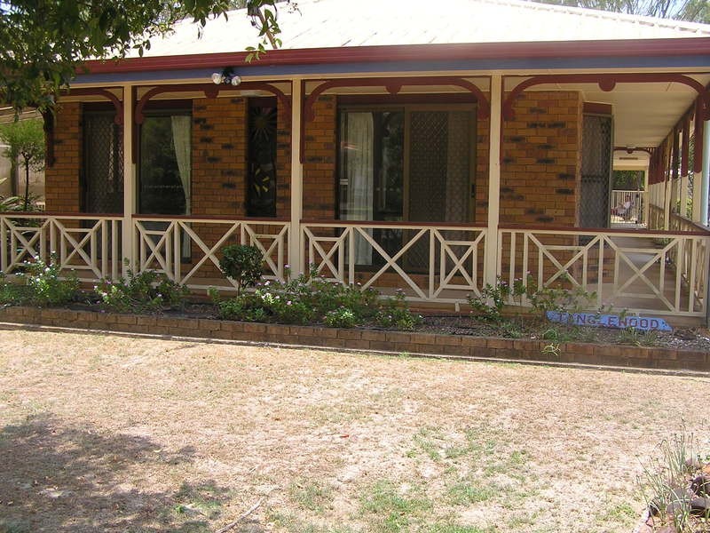 11 Sandpiper Street, Beachmere QLD 4510