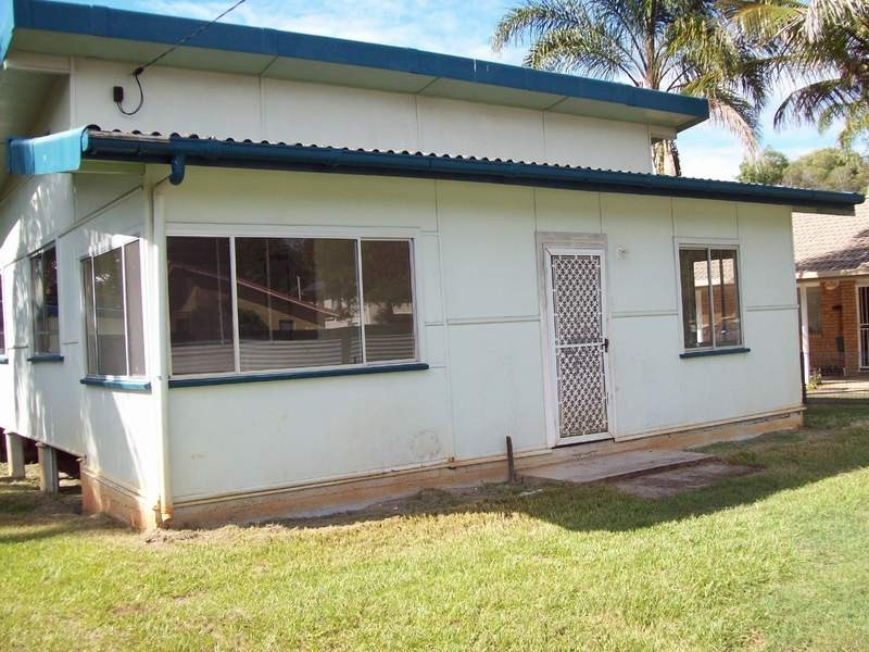 27 Moreton Terrace, Beachmere QLD 4510