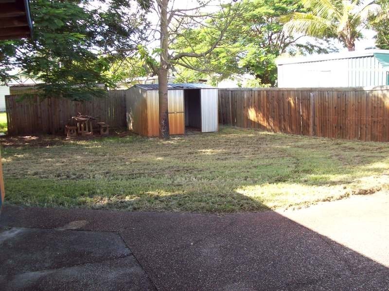 27 Moreton Terrace, Beachmere QLD 4510