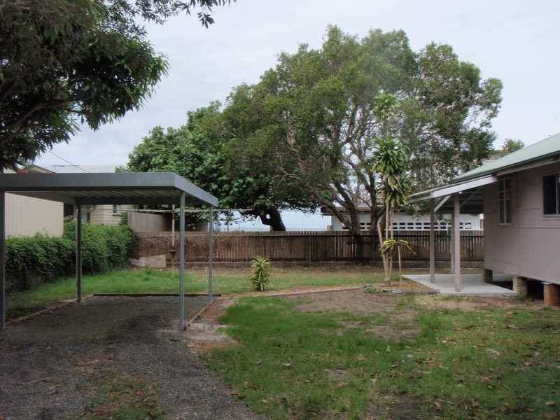 89  Biggs Avenue, Beachmere QLD 4510