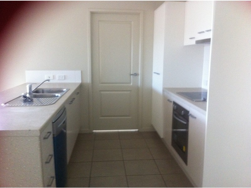 8 Feather Court, Morayfield QLD 4506