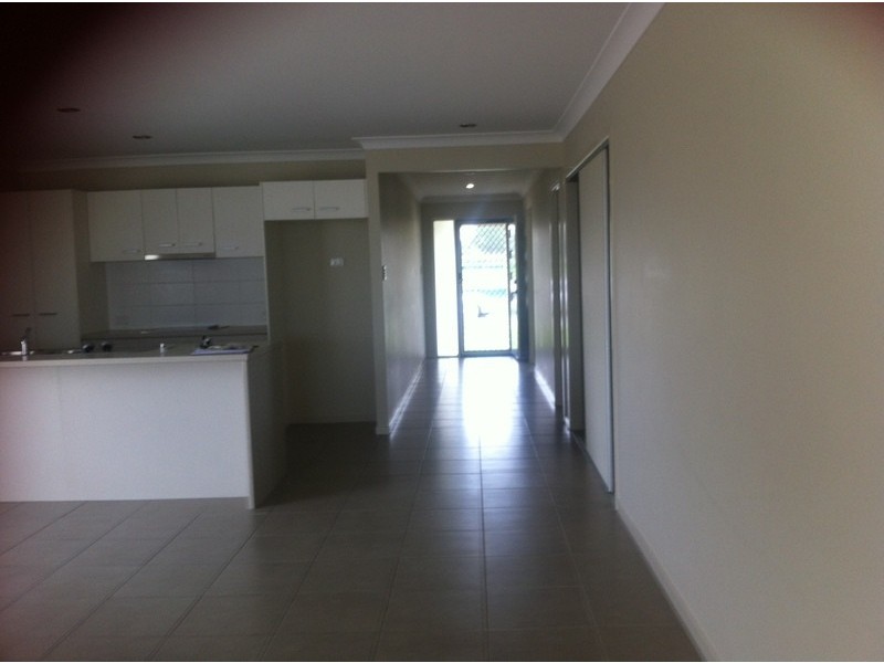 8 Feather Court, Morayfield QLD 4506