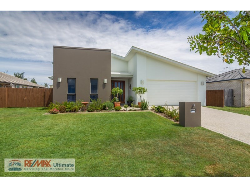 9 Sandheath Place, Ningi QLD 4511