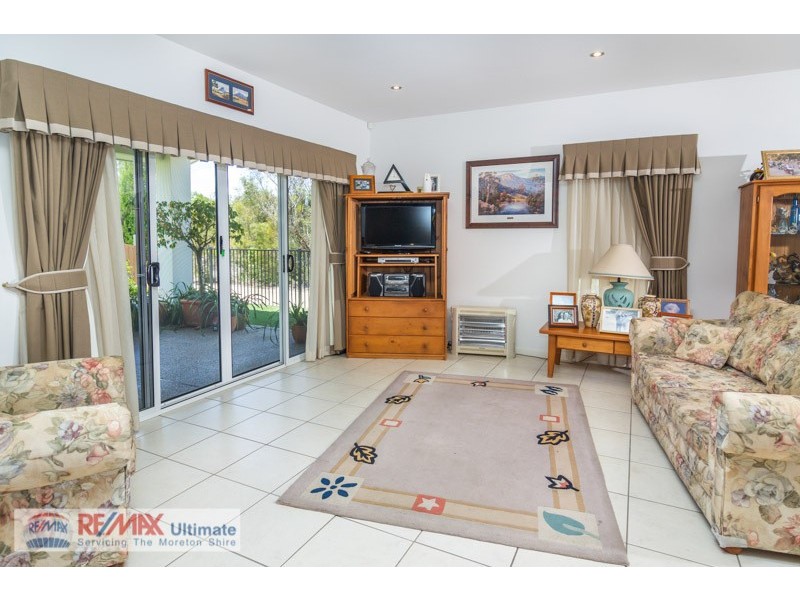 9 Sandheath Place, Ningi QLD 4511
