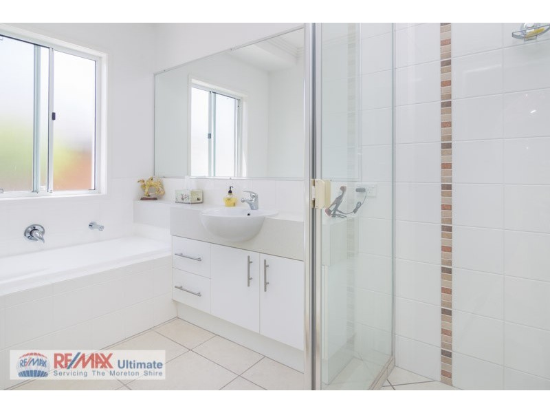 9 Sandheath Place, Ningi QLD 4511