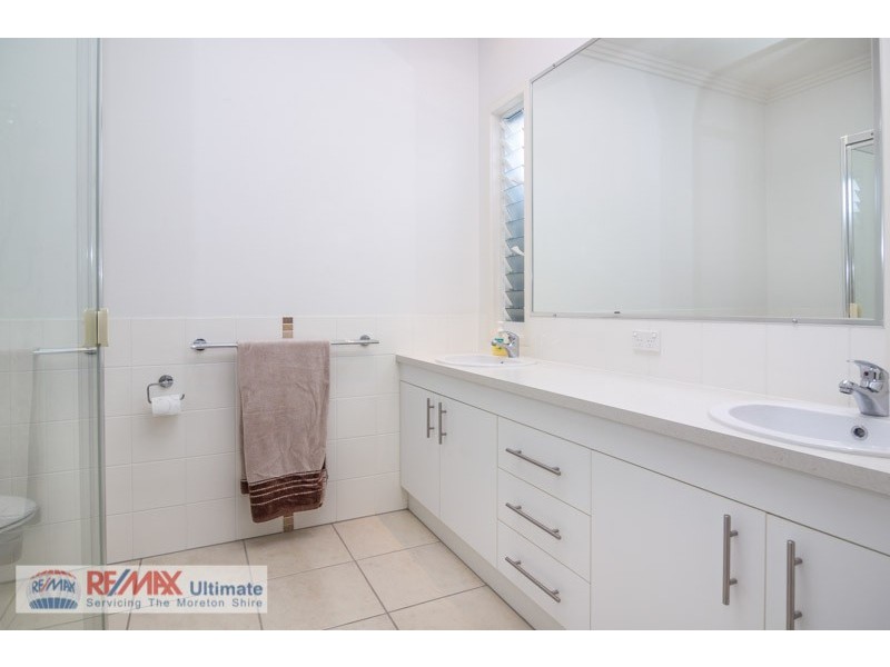 9 Sandheath Place, Ningi QLD 4511