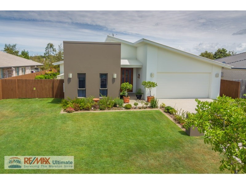 9 Sandheath Place, Ningi QLD 4511