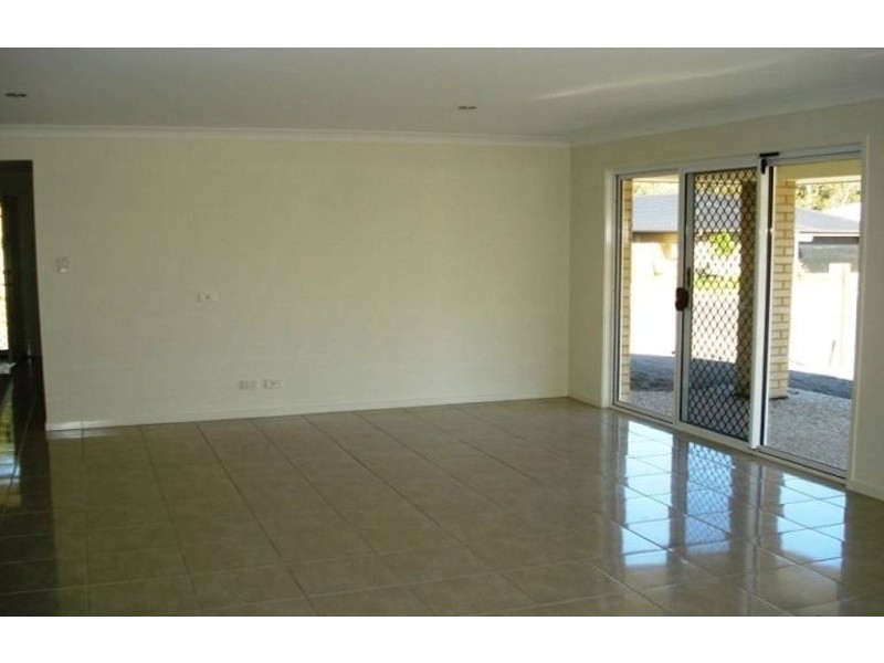 2 Kentia Court, Morayfield QLD 4506