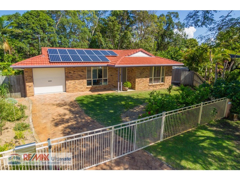 19 Intrepid Court, Beachmere QLD 4510