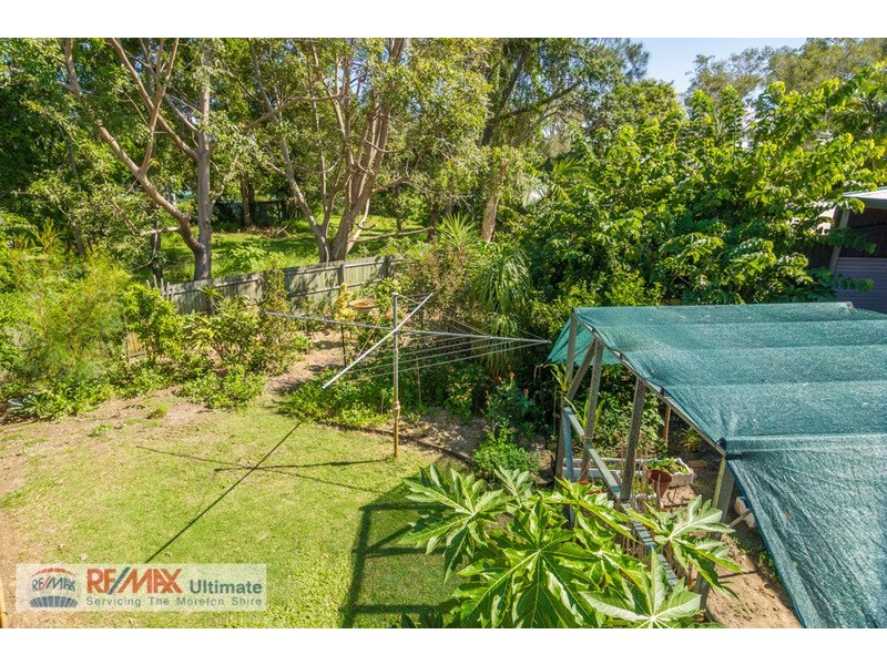 19 Intrepid Court, Beachmere QLD 4510