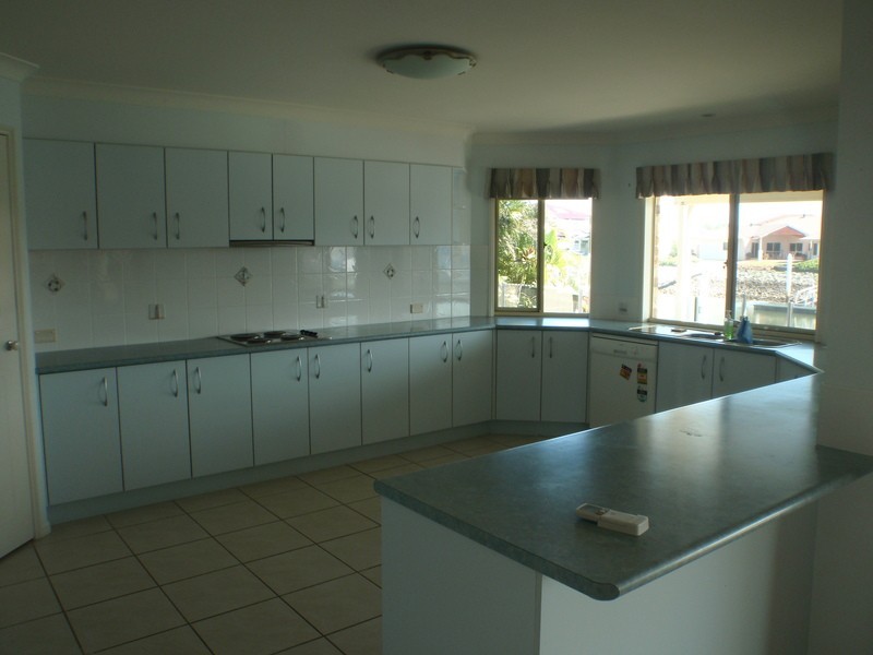 23 MARINER CT, Newport QLD 4020