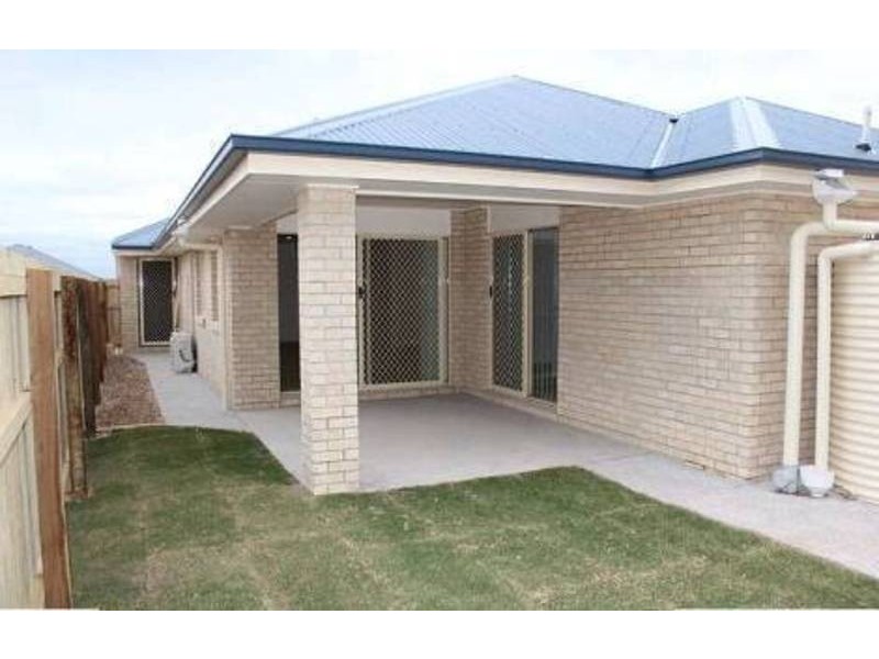 7 Chase Crescent, North Lakes QLD 4509