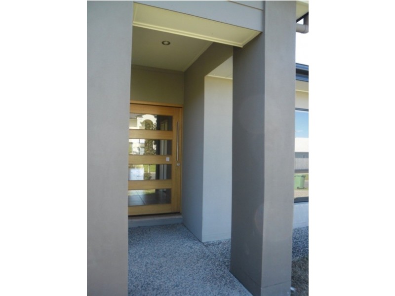 1/4 Player Street, North Lakes QLD 4509