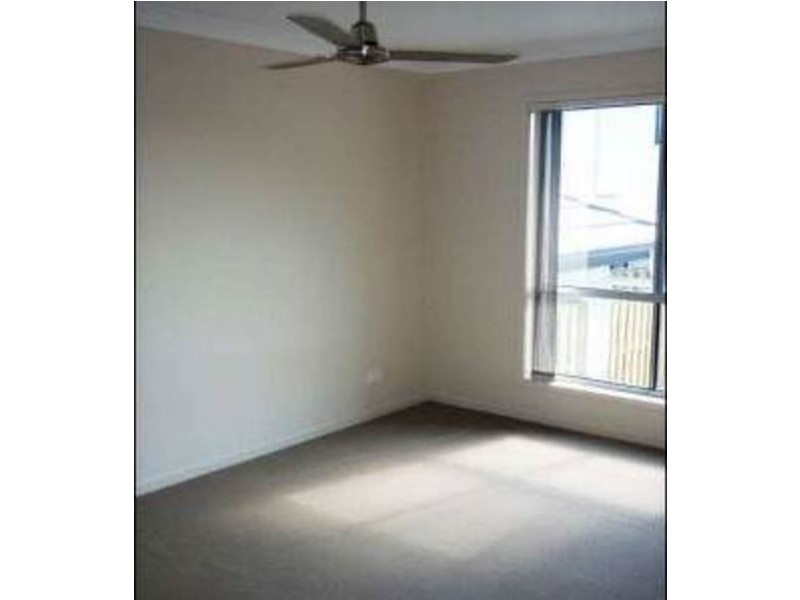 1/4 Player Street, North Lakes QLD 4509