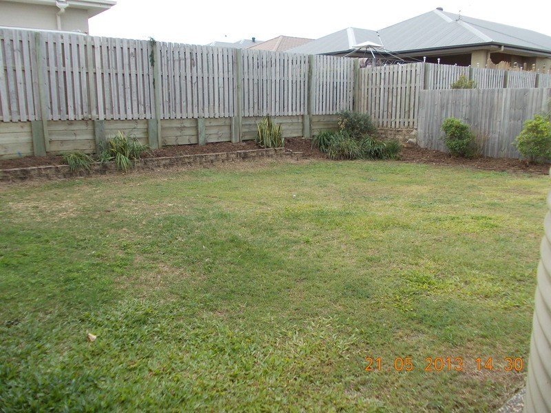1/4 Player Street, North Lakes QLD 4509