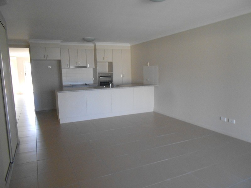 2/12 Basalt Street, Caboolture QLD 4510