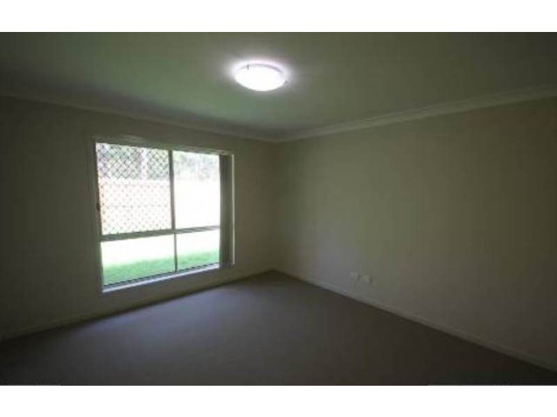 27 Newmarket Drive, Morayfield QLD 4506