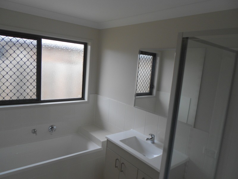 2/43 Herd Street, Caboolture QLD 4510