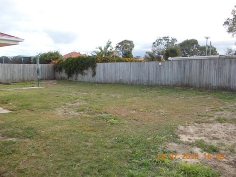 22 Columbia Drive, Beachmere QLD 4510