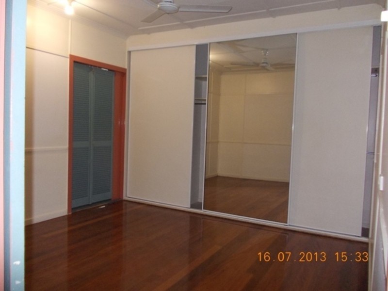 5 Main Street, Beachmere QLD 4510