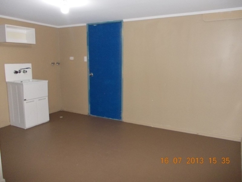 5 Main Street, Beachmere QLD 4510