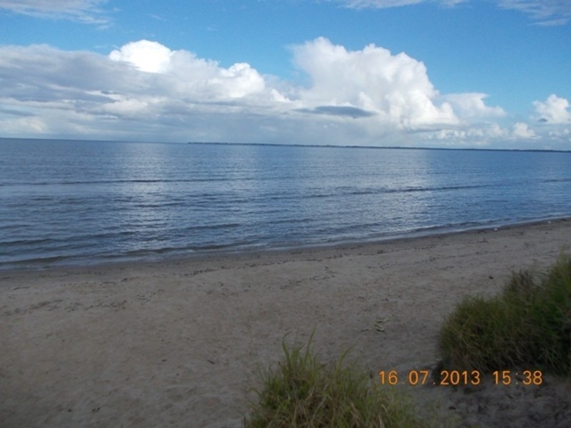 5 Main Street, Beachmere QLD 4510